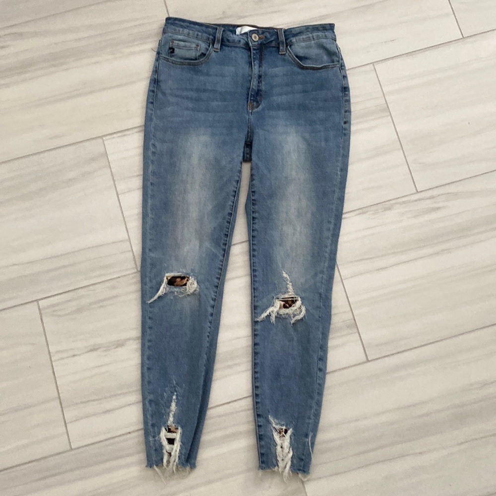 KanCan Leopard Distressed High Rise Ankle Cropped Frayed Jeans 11/29